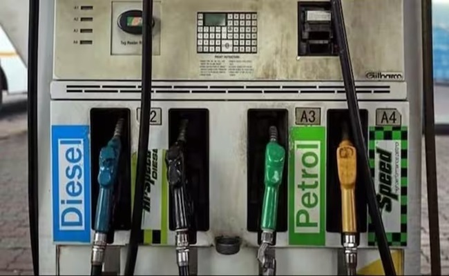 Petrol, Diesel Prices Cut by Rs 2 Across India